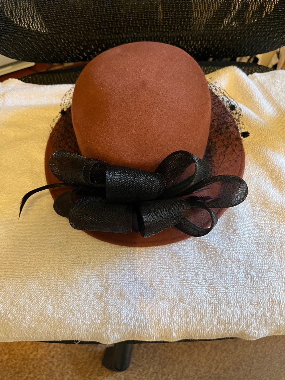 Women's Rust Felt Cocktail Hat with Black Bow Accent 11.5”X 10”